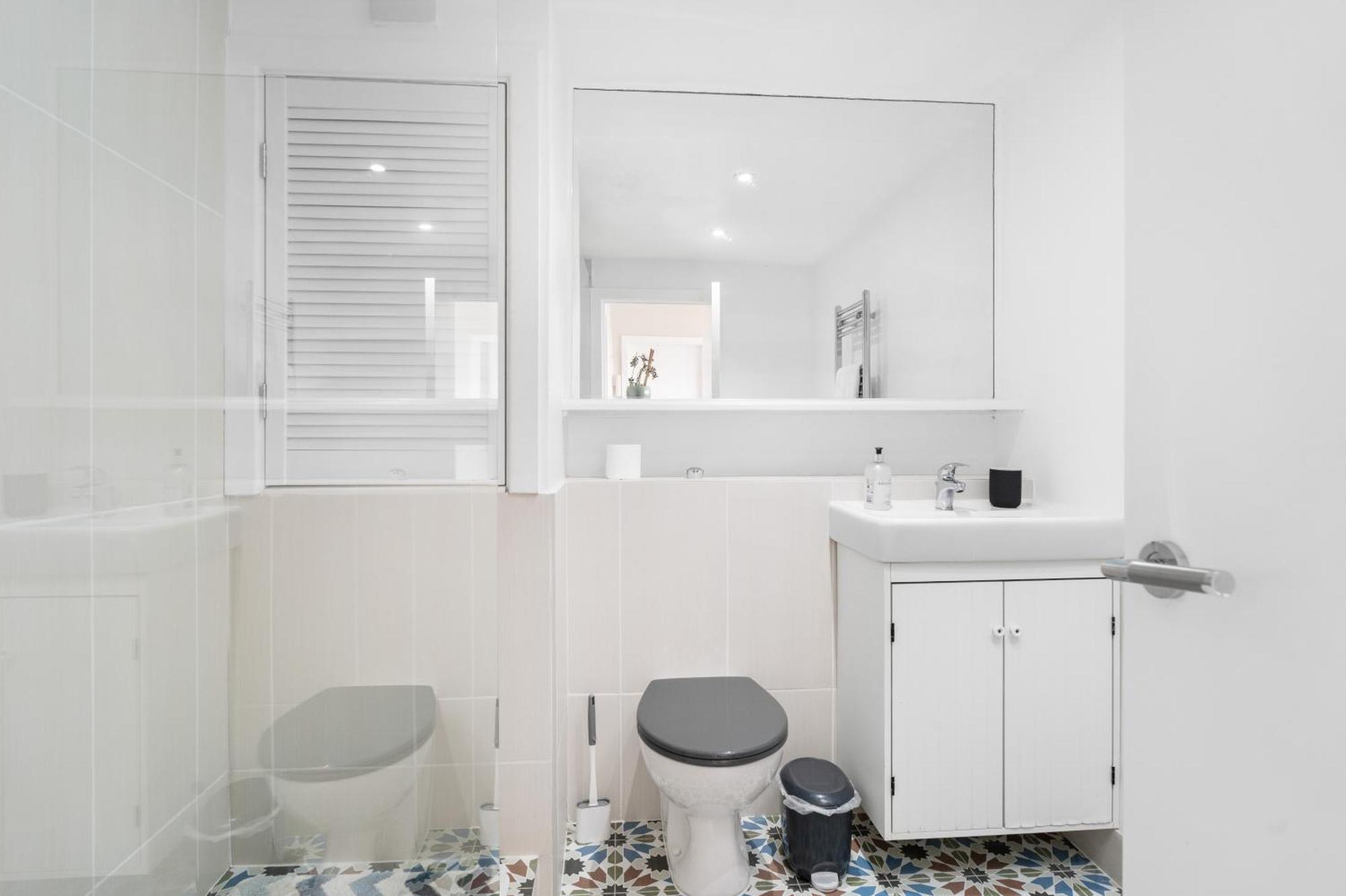 Apartment Amazing Floor Flat With View London